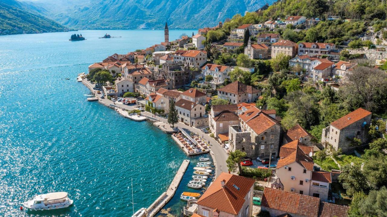 Charming Bohemian House In Perast Villa Exteriör bild